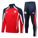 Giacca Bayern Munich 2022 2023 Rosso Blu Giacca Bayern Munich 2022 2023 Rosso Blu