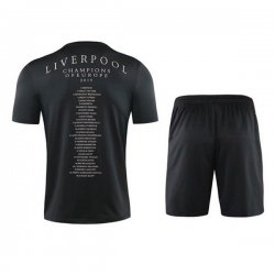 Maglia di Formazione Liverpool Set Completo 2019 2020 Nero Maglia di Formazione Liverpool Set Completo 2019 2020 Nero