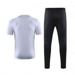 Maglia di Formazione Juventus Set Completo 2019 2020 Nero Bianco