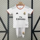 Maglia Real Madrid Home Retro Bambino 2013 2014 Maglia Real Madrid Home Retro Bambino 2013 2014