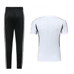 Maglia di Formazione Juventus Set Completo 2019 2020 Bianco Nero Maglia di Formazione Juventus Set Completo 2019 2020 Bianco Nero
